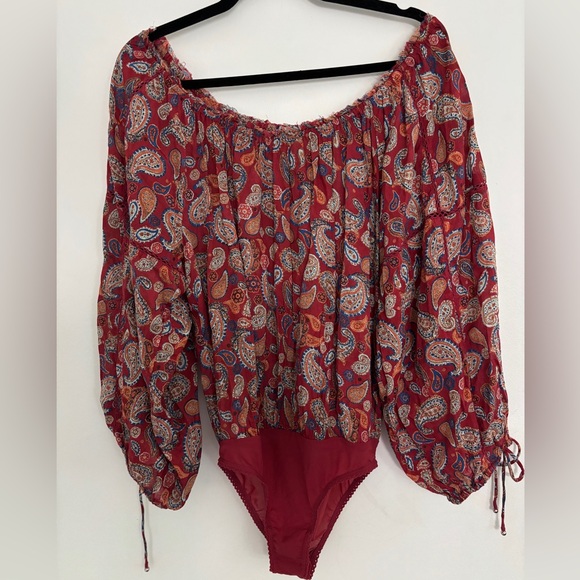 EUC Free People Sundown Rust Red Paisley Print Off-the-Shoulder Bodysuit XS - Picture 3 of 8